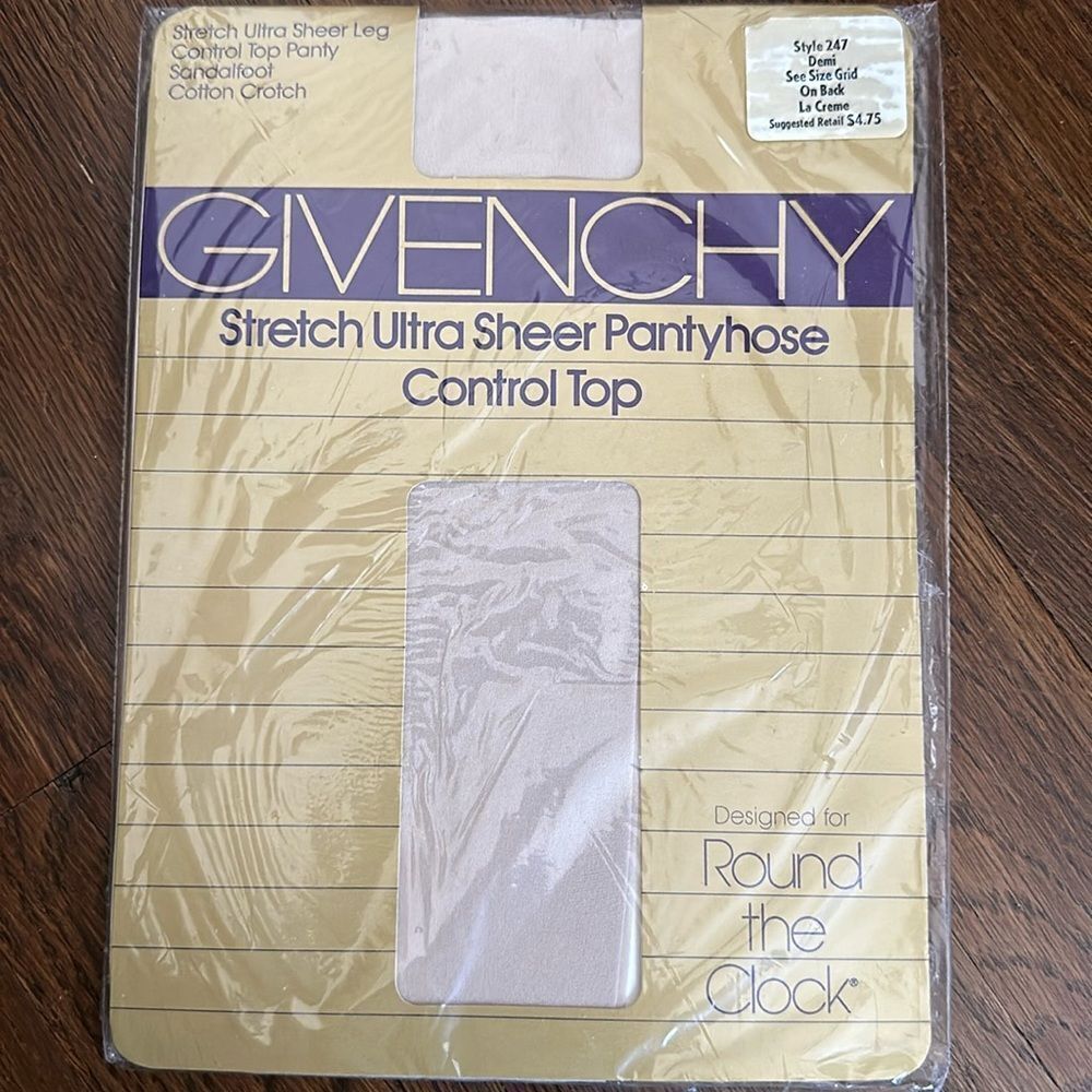 Vintage 1985 new in packaging Givenchy stretch ultra sheer pantyhose‎